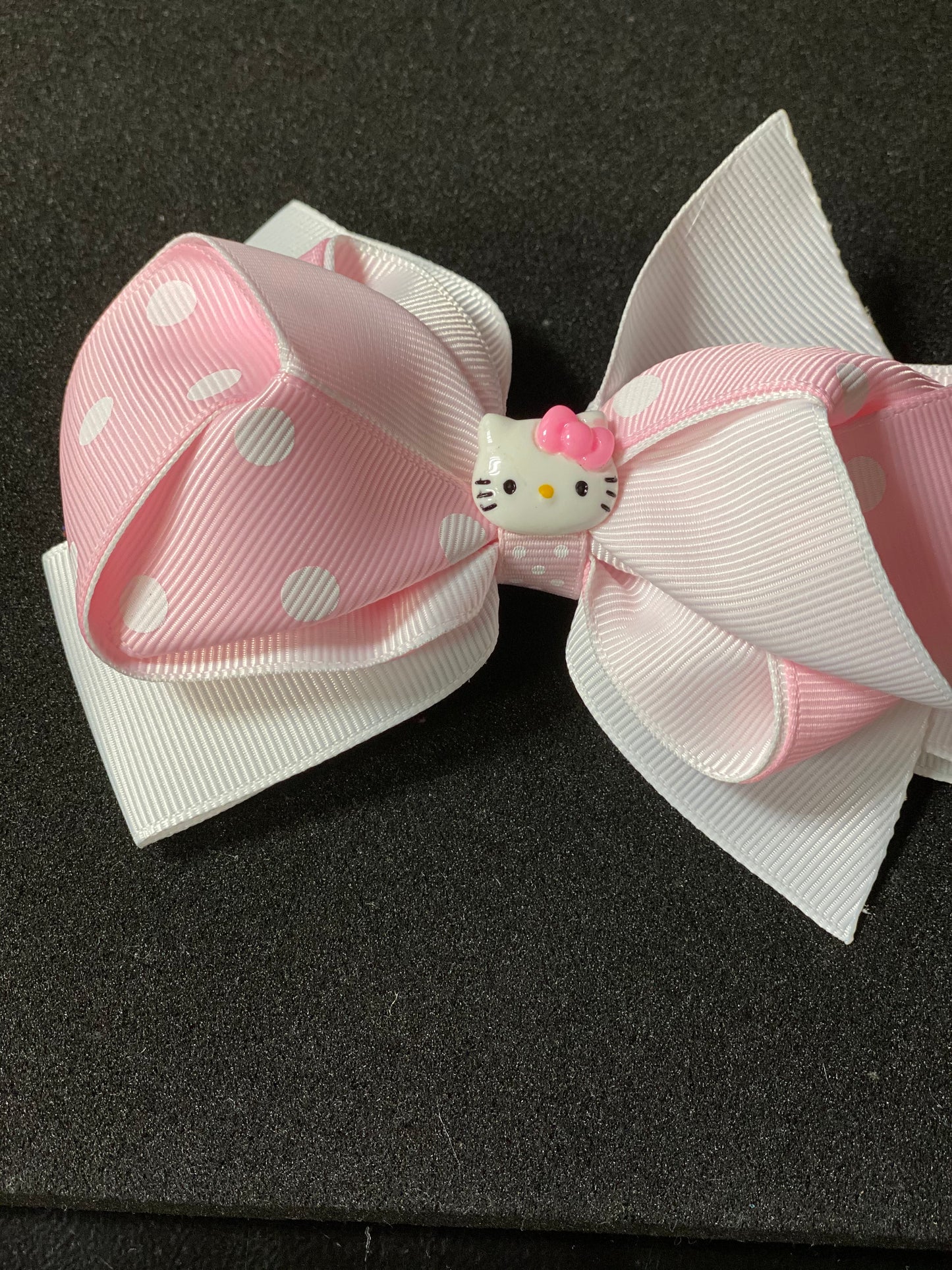 Personalized Hello Kitty baby outfit for first birthday, Custom baby girl tutu set with name and matching hair clip, Handmade pink Hello Kitty birthday outfit for newborns,Cute baby shower gift set with personalized onesie and tutu