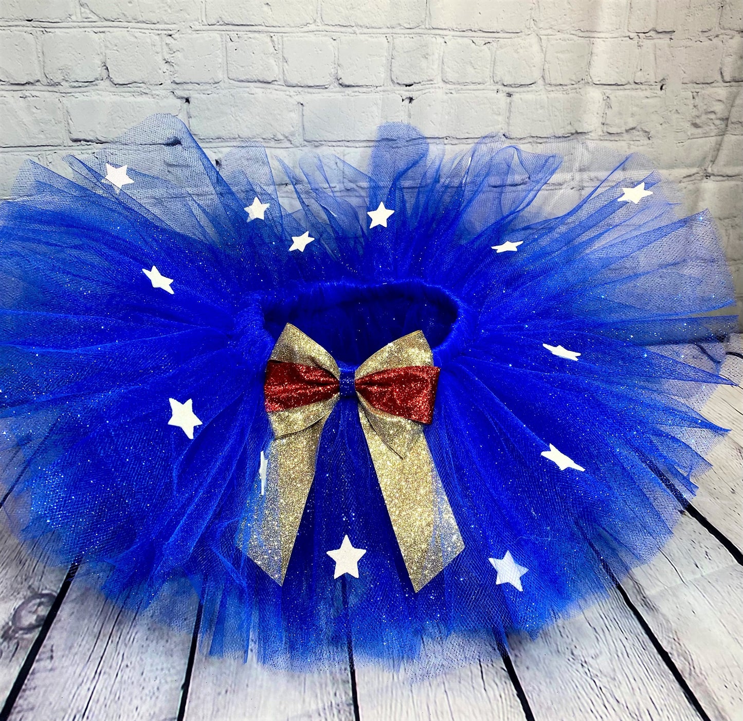 Wonder Birthday Tutu outfit/Girls Super Hero birthday outfit/Wonder woman party tutu set/Super Hero costume/wonder woman personalized Shirt